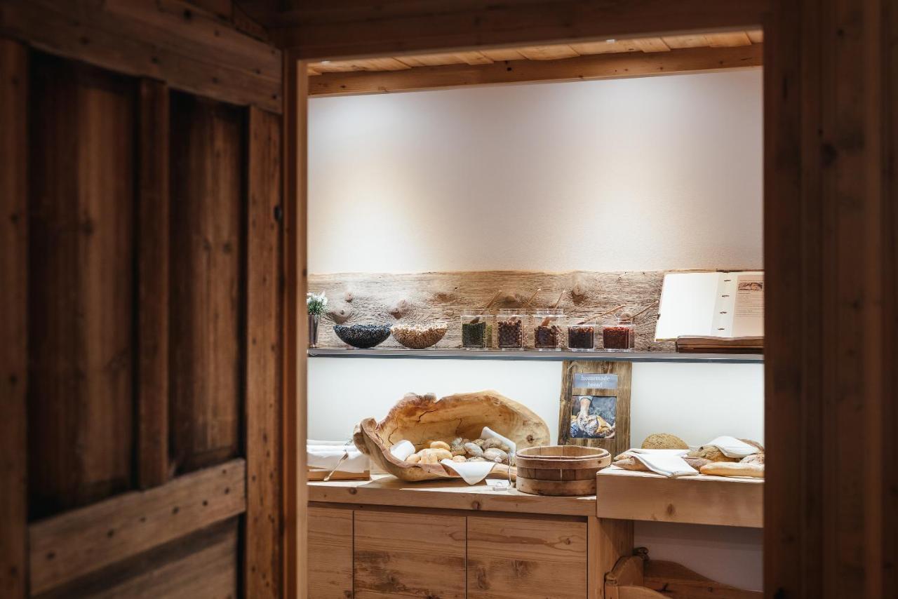 Lagacio Hotel Mountain Residence San Cassiano  Dış mekan fotoğraf
