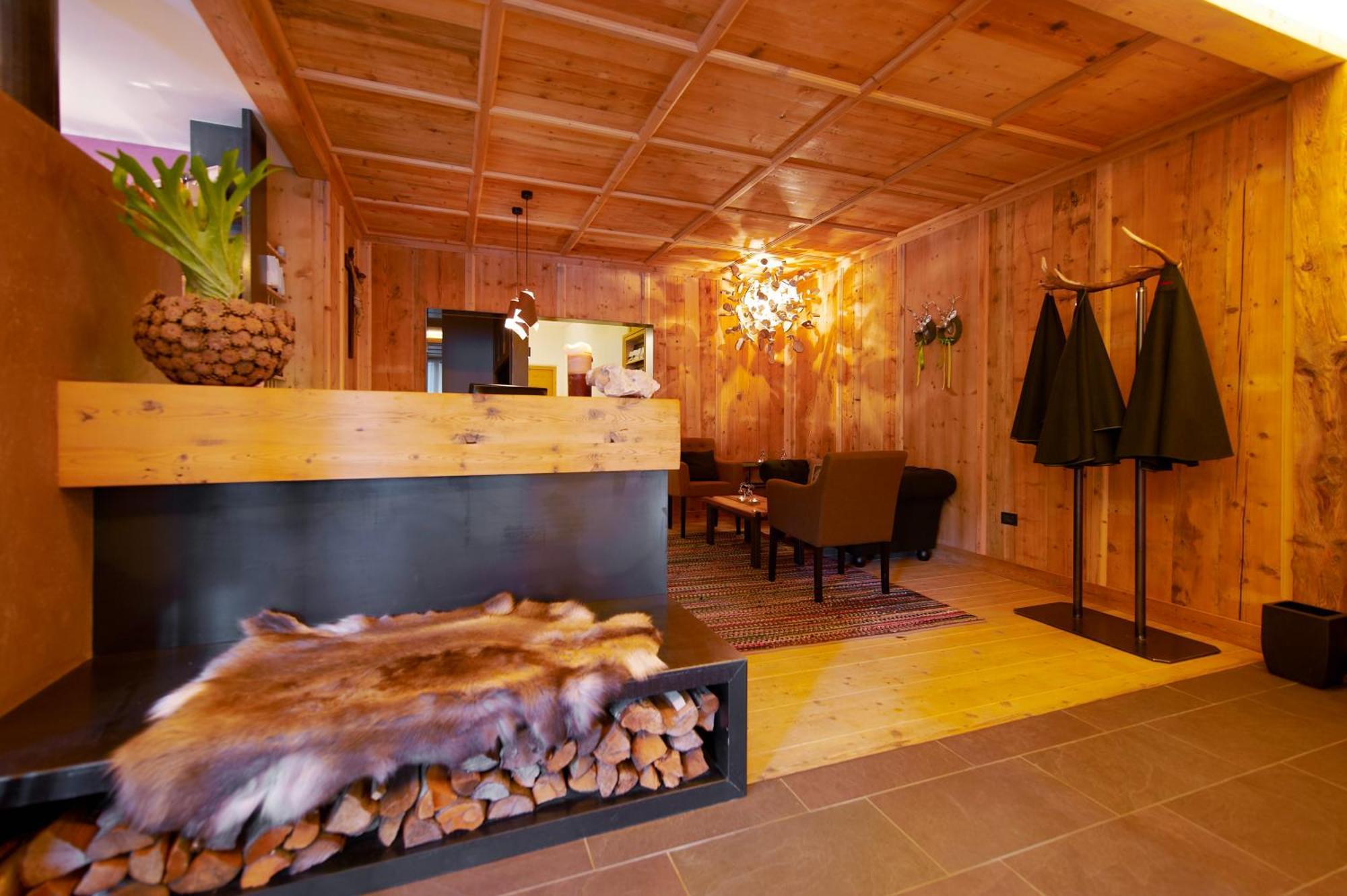 Lagacio Hotel Mountain Residence San Cassiano  Dış mekan fotoğraf