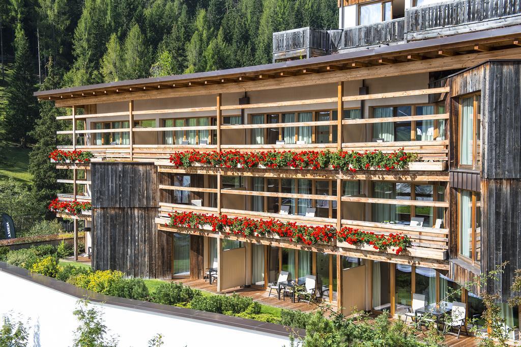 Lagacio Hotel Mountain Residence San Cassiano  Dış mekan fotoğraf